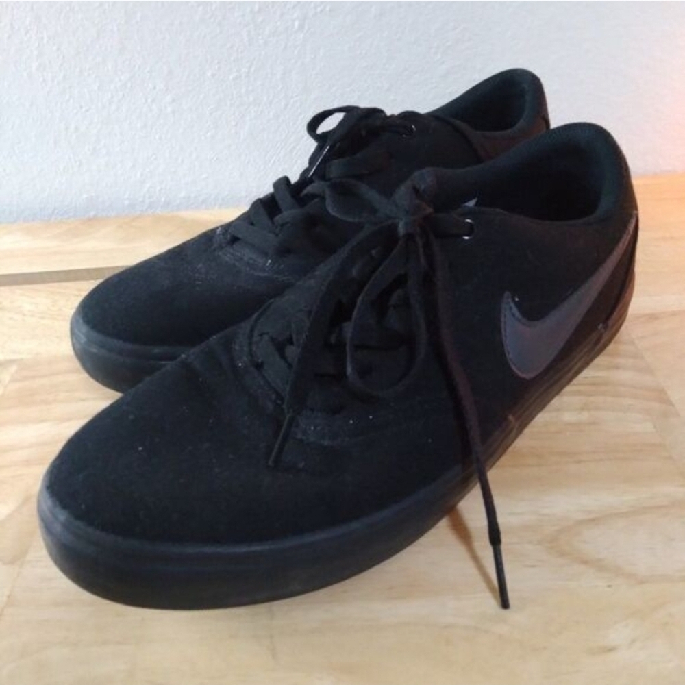 Nike SB Check Solarsoft Canvas 'Triple Black' Skate Shoes Sneakers 8 - Picture 3 of 6